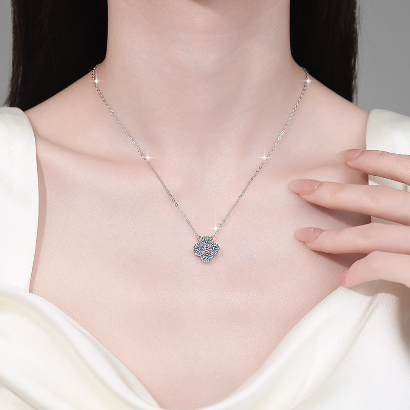 Damen Halskette mit floralen Kristallanhängern Shop Nory