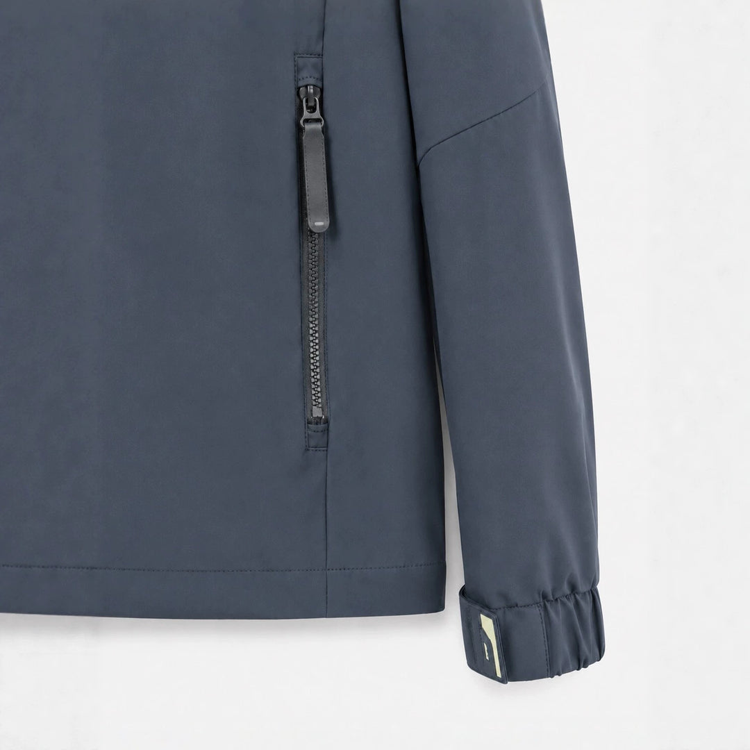 Herren Leichte wasserabweisende Kapuzen‑Softshelljacke mit Reißverschlusstaschen Shop Nory