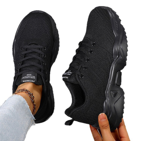 Damen Urbaner Strick-Sneaker mit elastischem Schaft, robuster Profilsohle und gepolstertem Komfortfußbett Shop Nory