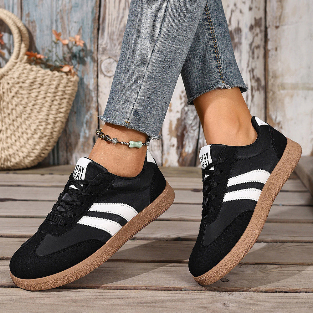 Damen Urbanes Lifestyle-Sneaker mit sportlichem Obermaterial und rutschfester Sohle