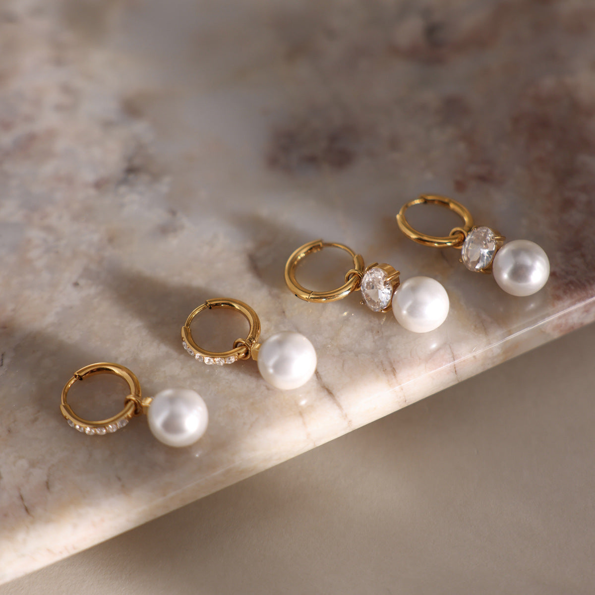 Damen Ohrhänger mit eleganten Perlen- und Zirkonia-Details Shop Nory