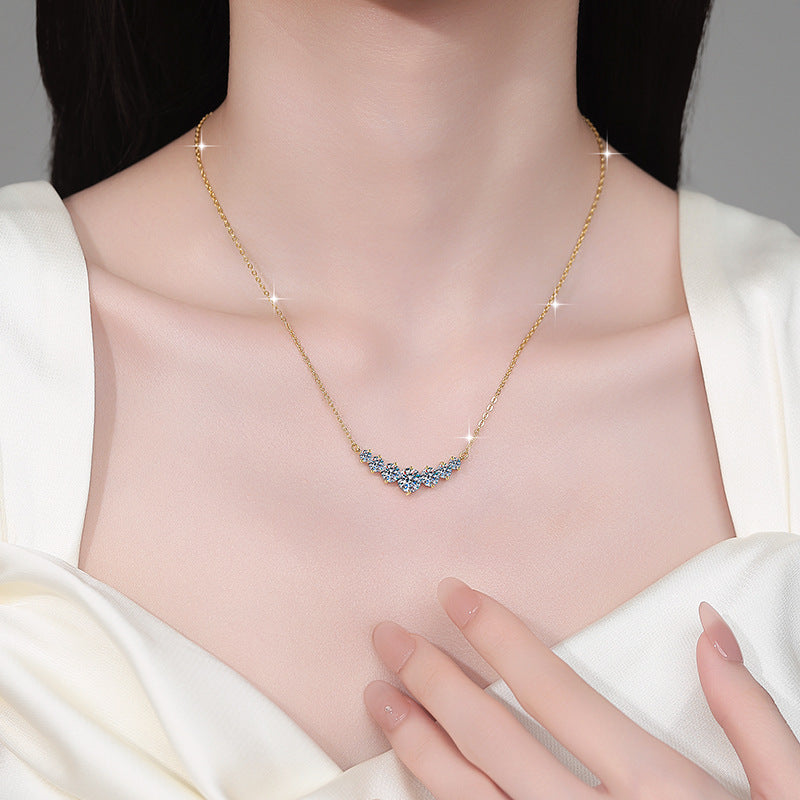Damen Halskette mit funkelnden Kristallen im modernen Design Shop Nory