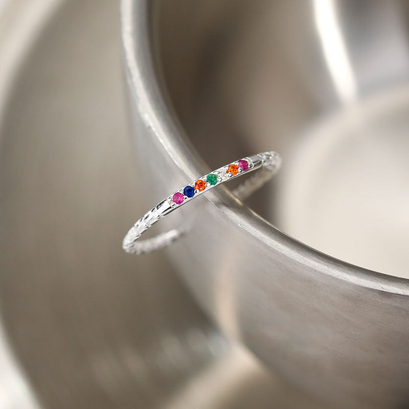 Frauen Zierlicher Ring mit bunten Steinakzenten Shop Nory