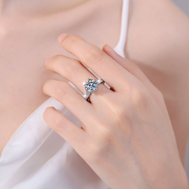 Damen glamouröser Zirkonia Verlobungsring mit funkelndem Design Shop Nory