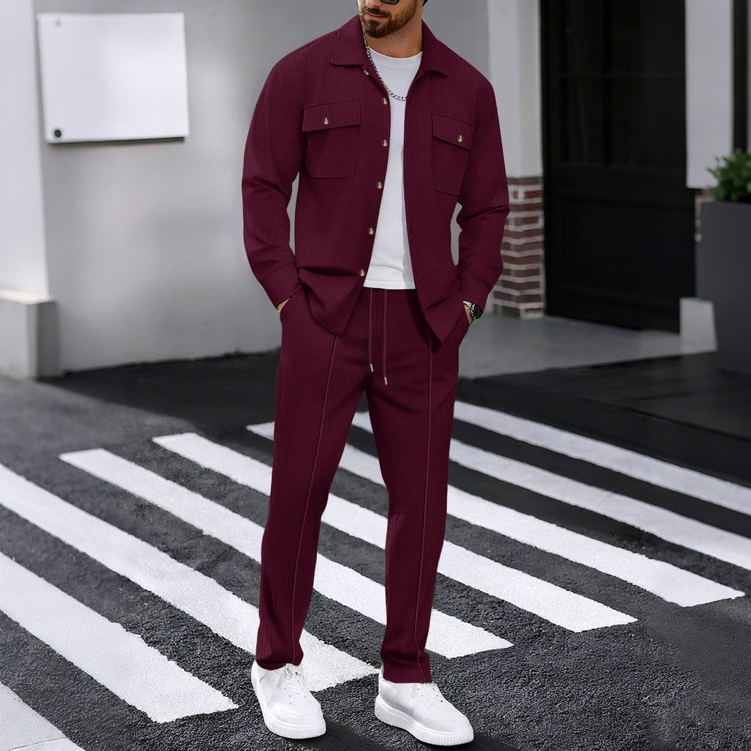 Herren modisches Freizeit-Set mit strukturierter Jacke und bequemen Hosen