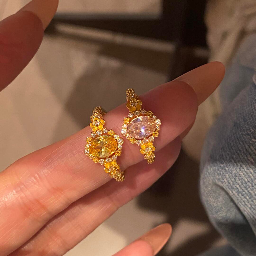 Damenring mit einzigartigem Blumen- und Kristalldesign Shop Nory