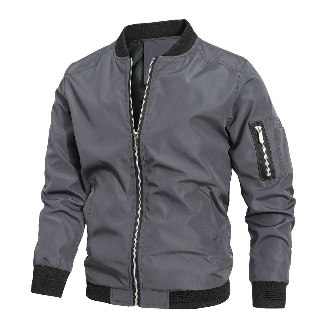 Leichte Bomberjacke mit Urbaner Kante