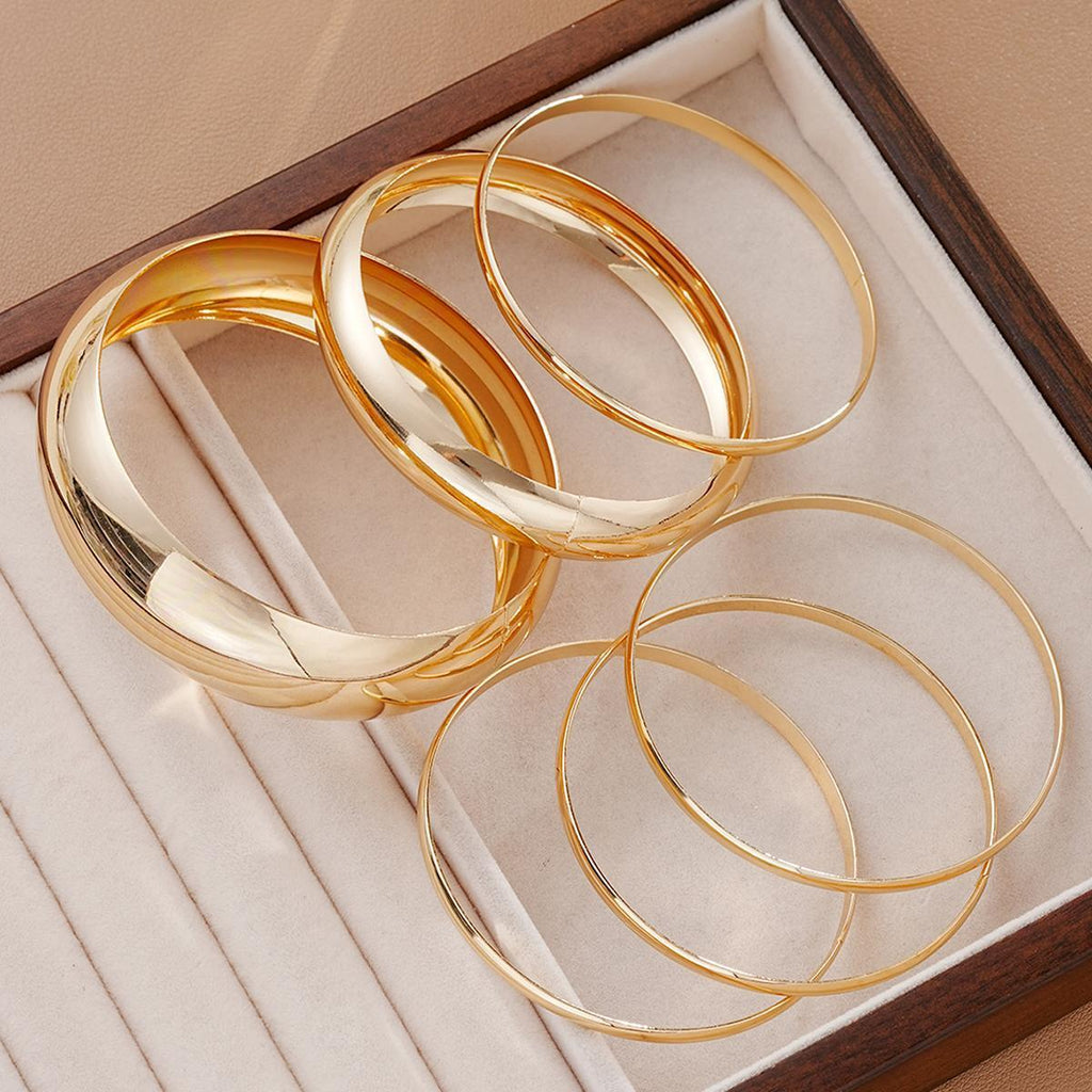 Damen Armreifen-Set aus stabilen und glänzenden Metallringen Shop Nory