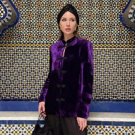 Damen Samtjacke mit Mandarin-Kragen und dekorativen Knotenverschlüssen Shop Nory