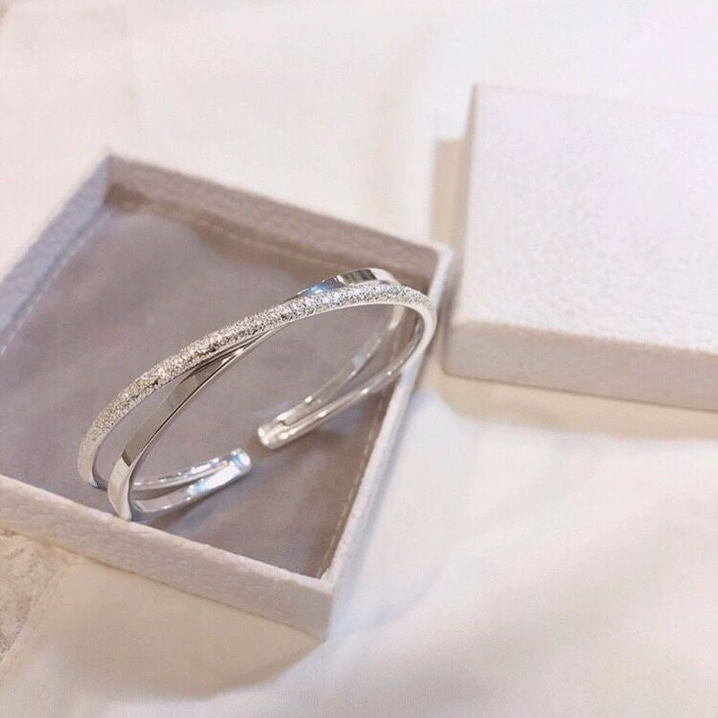 Damenarmband mit eleganter, minimalistischer Designlinie Shop Nory
