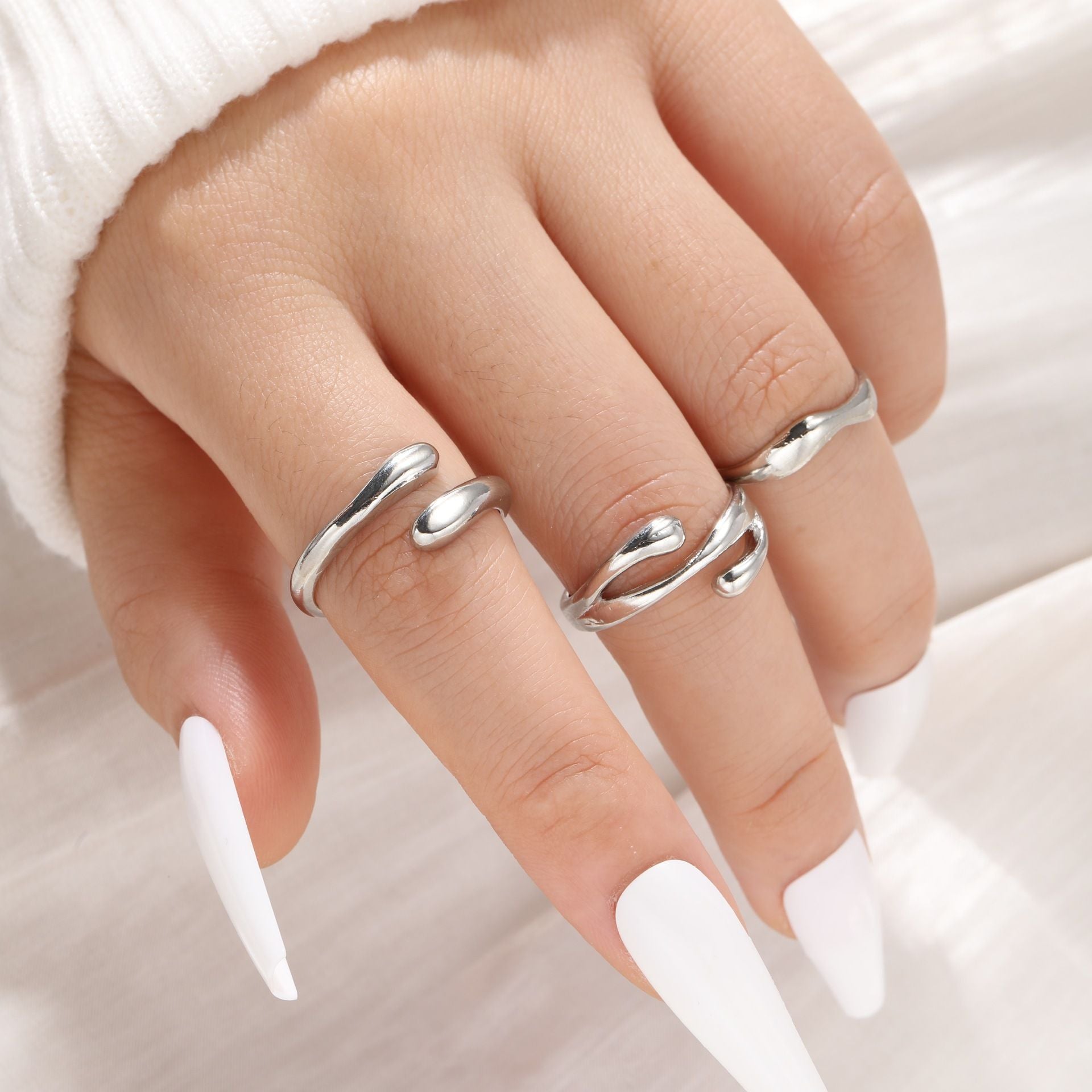 Damen Ring-Kollektion mit geschwungenen und eleganten Designs Shop Nory