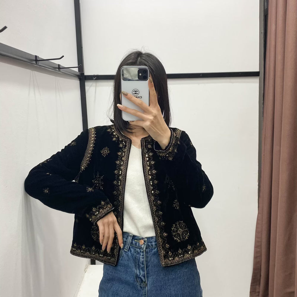 Damen Kurzsametjacke mit filigraner Metallstickerei und Perlenbesatz Shop Nory