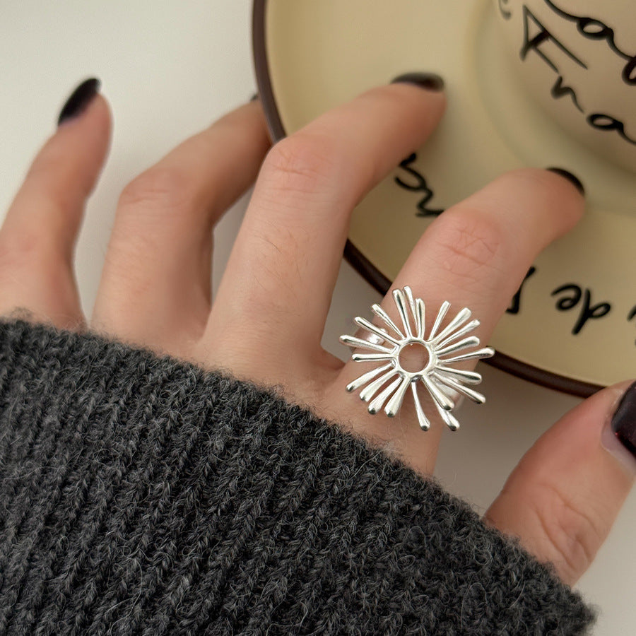 Damenring mit floralem und strukturiertem Design Shop Nory