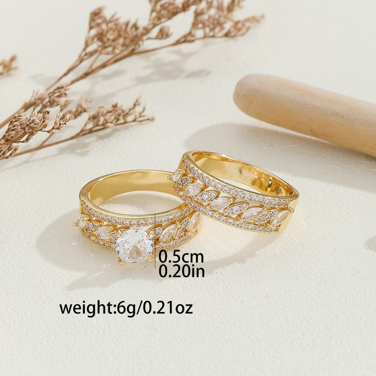 Damen extravaganter Ring mit funkelnden Zirkonia und floralen Akzenten Shop Nory