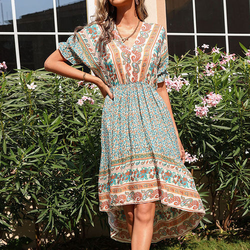 Damen Leichtes Midikleid mit Paisley‑Print, elastischer Taillenpartie und asymmetrischem Saum Shop Nory