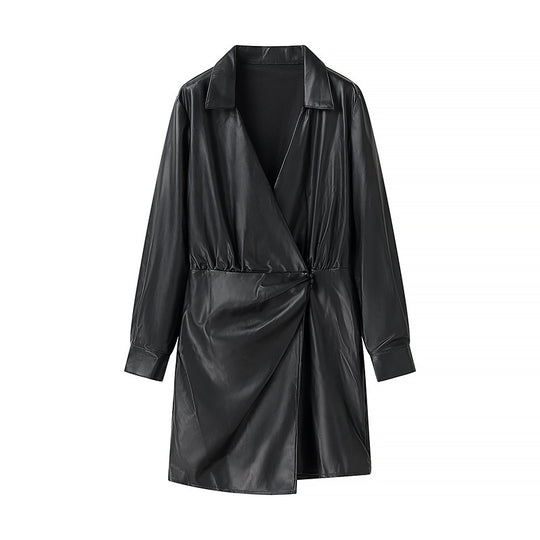 Damen Wickel-Kunstleder-Minikleid mit Hemdkragen, geraffter Taillenpartie und Manschetten Shop Nory