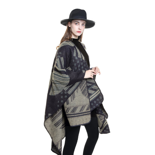 Damen Jacquard‑Ruana mit grafischem Muster und Kettelkante Shop Nory