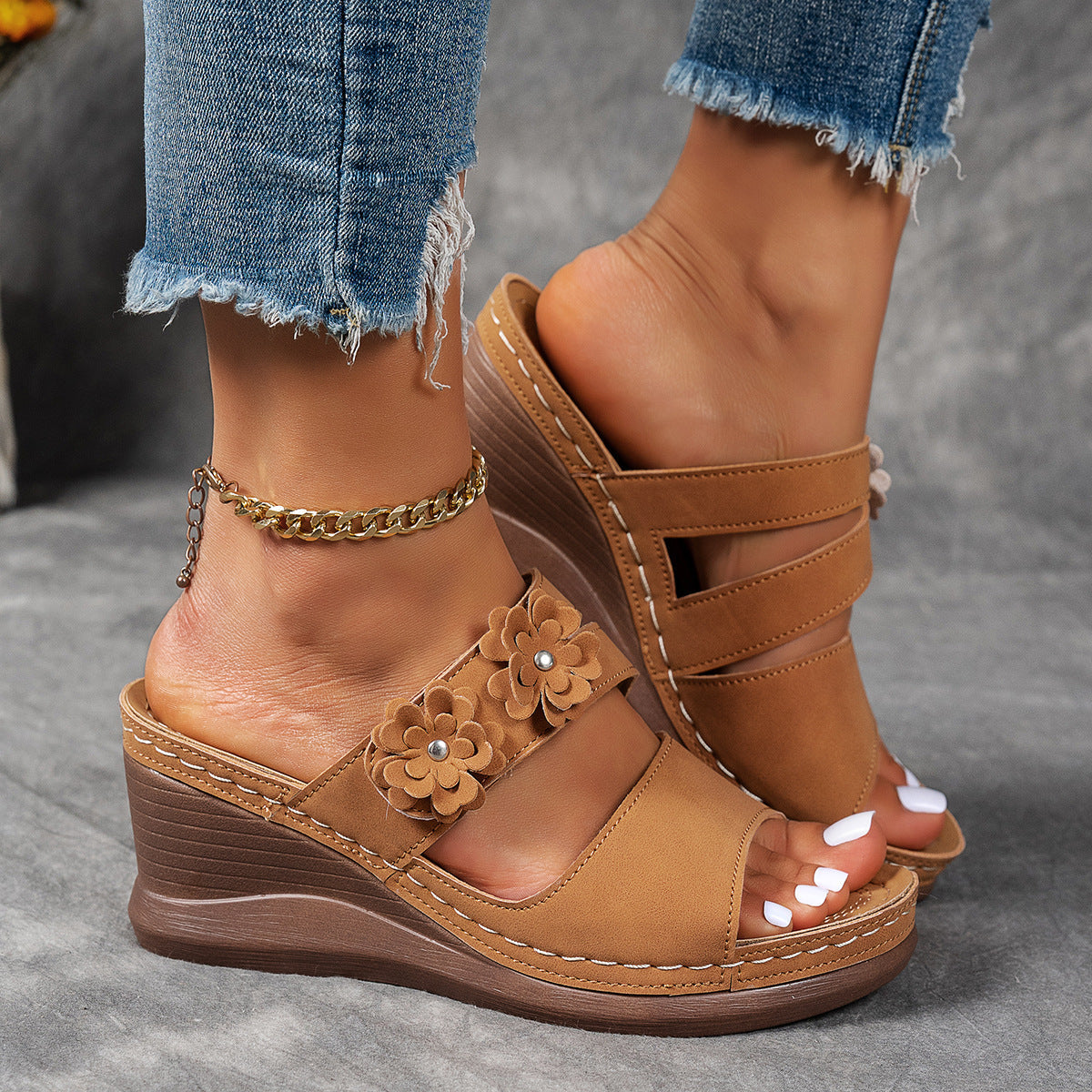 Damen Wedge-Sandalen mit floralem Dekor und ergonomischer Sohle