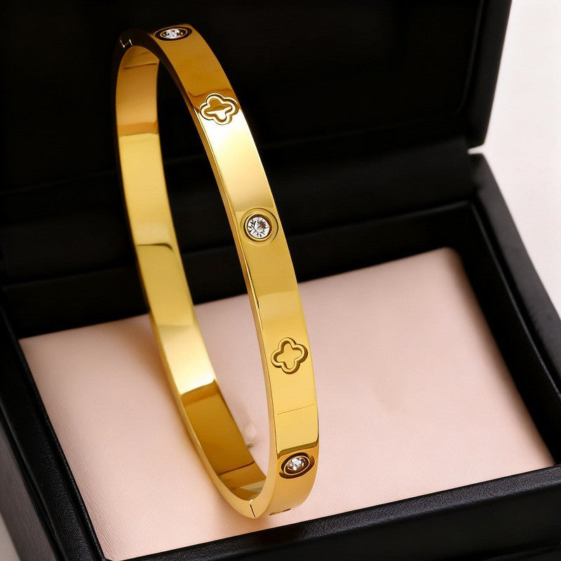 Damen Armreif mit funkelnden Zirkonia und elegantem Design Shop Nory
