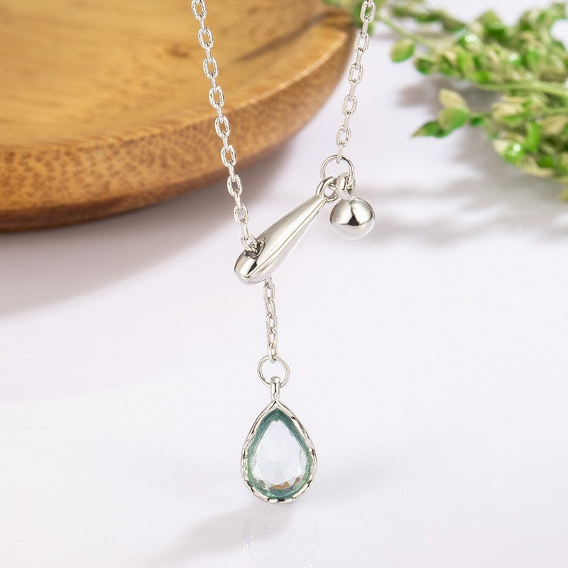 Damen Halskette mit tropfenförmigem Anhänger aus hochwertigem Metall und funkelndem Kristall Shop Nory