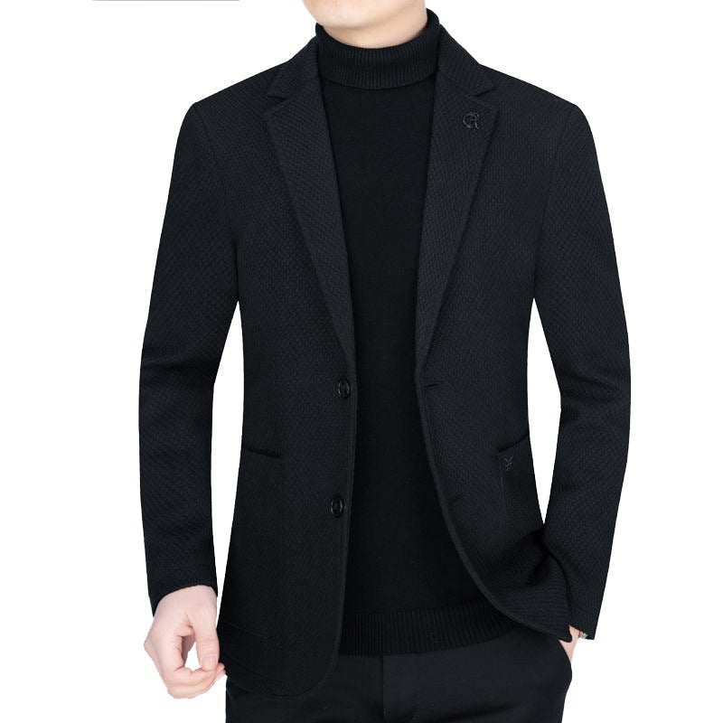 Herren Unstrukturiertes Slim-Fit ReisShop Norylazer aus strukturierter Strickoptik mit aufgesetzten Taschen Shop Nory