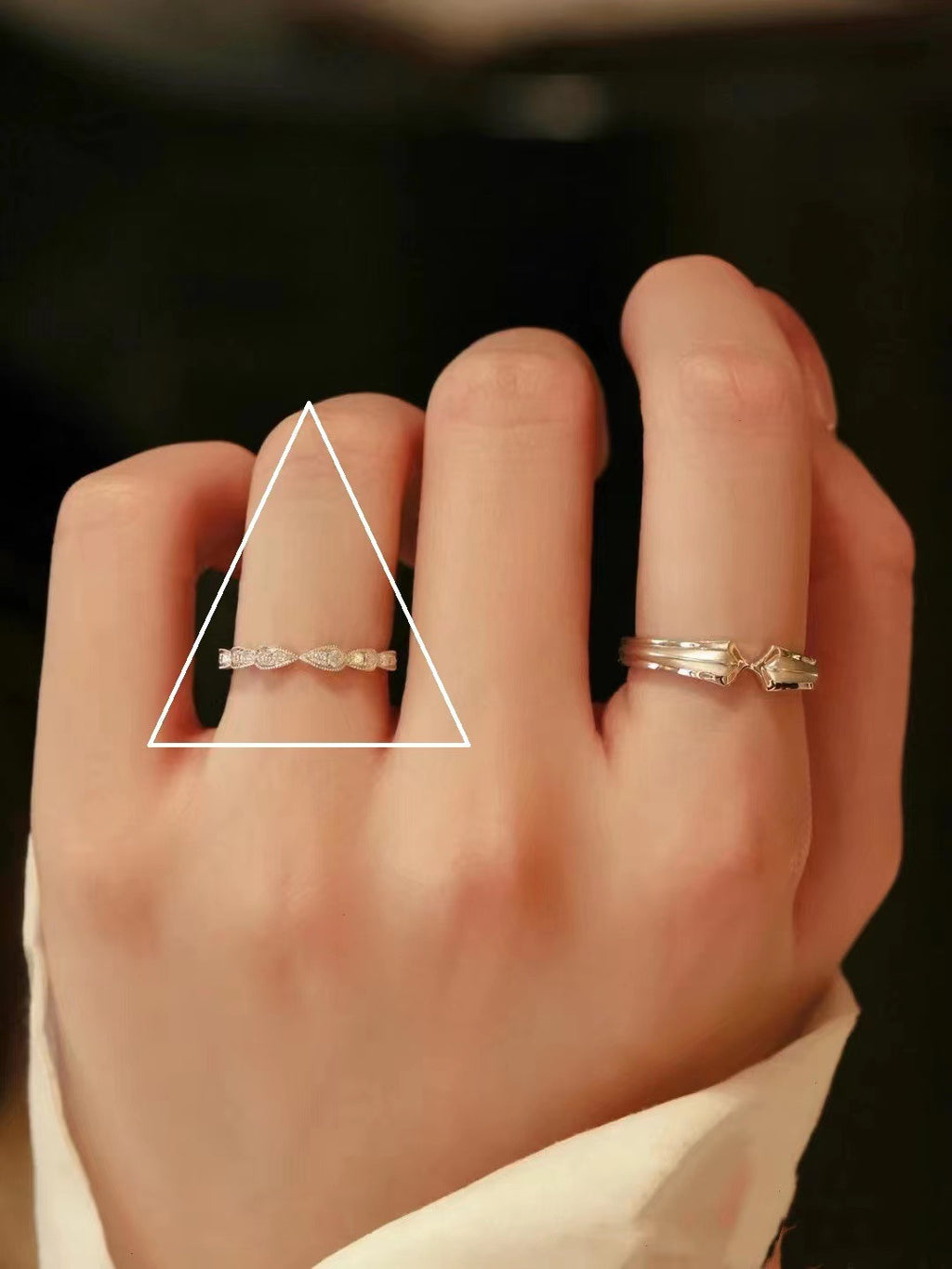 Damenring mit filigranen Zirkonia-Akzenten und elegantem Design Shop Nory