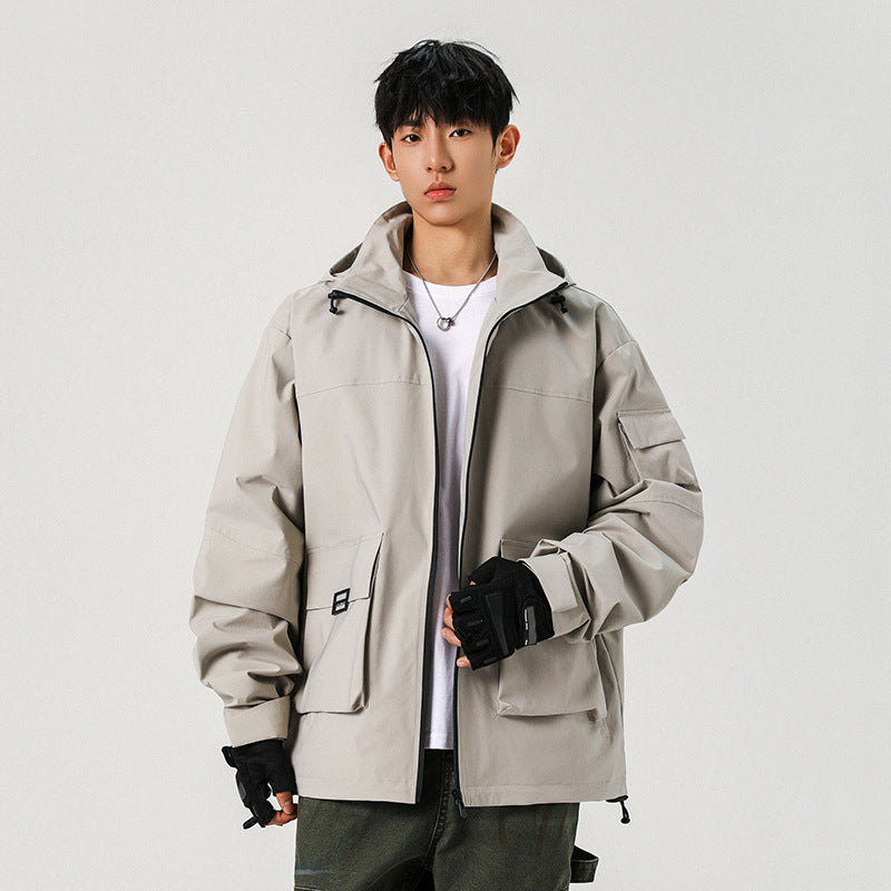 Herren Oversize Utility-Jacke mit technischer Softshell, Kapuze und Mehrfachtaschen Shop Nory