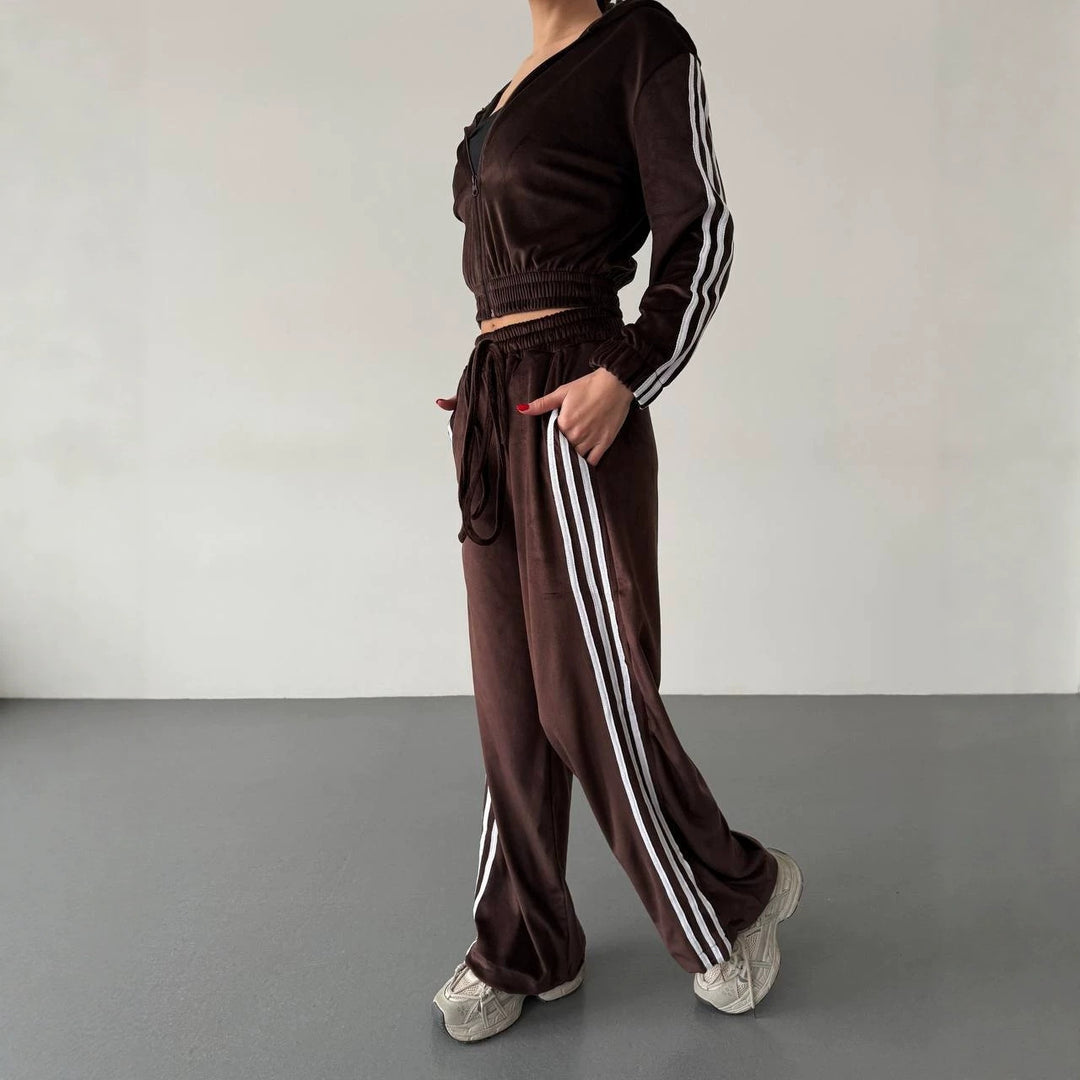 Damen Retro-Samt Trainingsanzug mit seitlichen Streifen, hochgeschnittener Bund und Reißverschluss Shop Nory