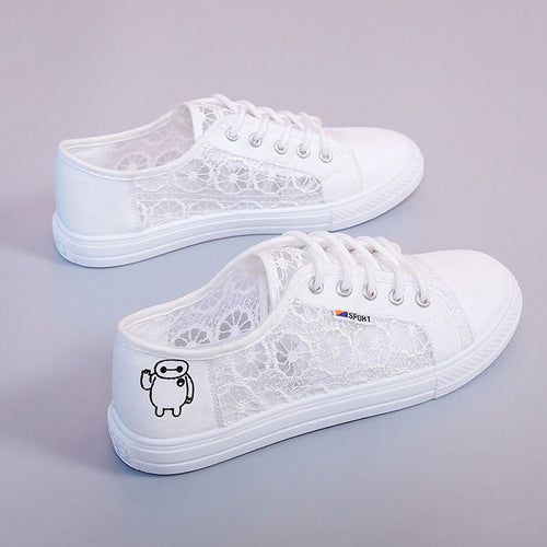 Damen Sneakers mit floralen Spitzen-Einsätzen