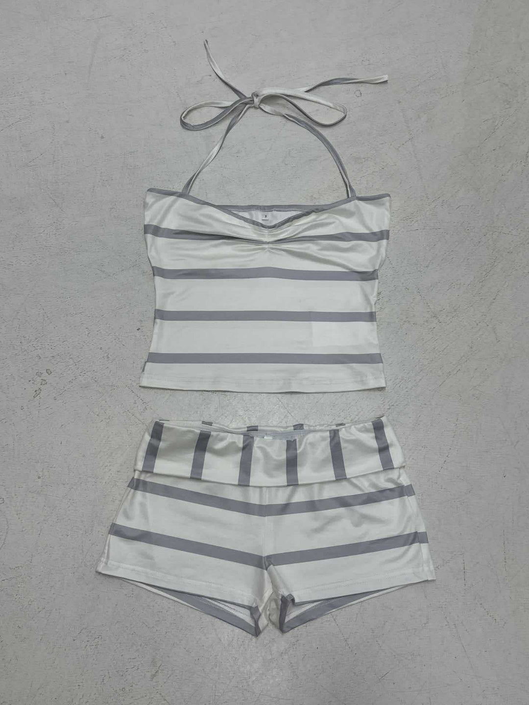 Damen Badeset mit trendy Streifenmuster