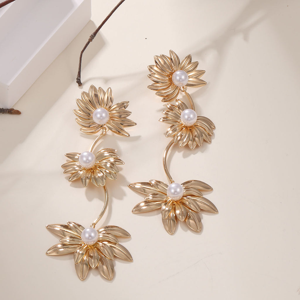 Damen Ohrringe im eleganten Blumen-Design Shop Nory