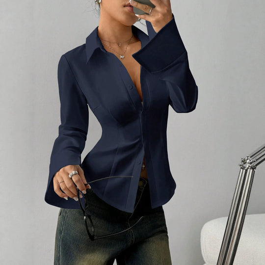 Damen Taillierte Satin-Bluse mit formenden Teilungsnähten und weiten Manschetten Shop Nory