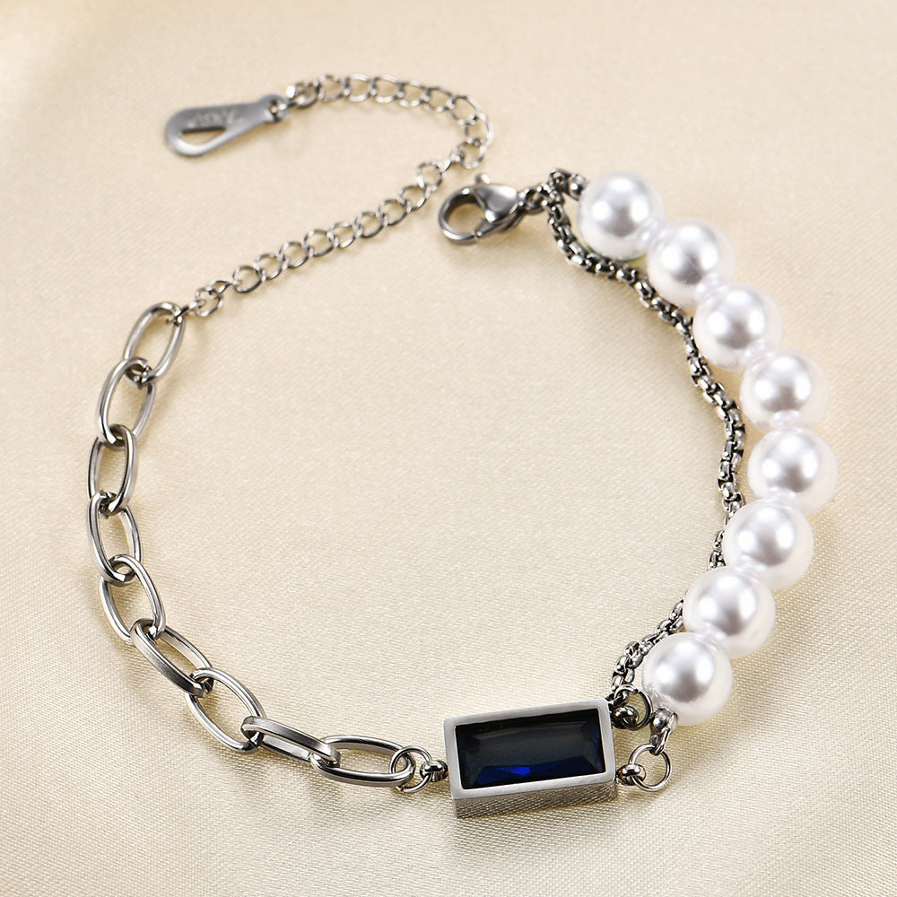 Damen Armband mit elegantem Perlen-Design und stilvollem Anhänger Shop Nory