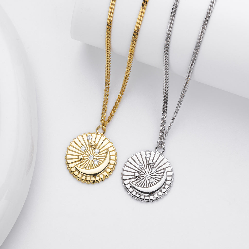 Damen Halskette mit einzigartigem Muschelanhänger aus 925er Sterlingsilber und funkelnden Zirkonia Shop Nory