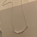 Damen Minimalistische Halskette im eleganten Wellen-Design Shop Nory