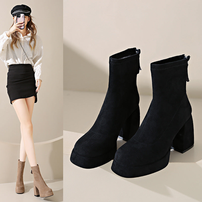 Damen Plateau‑AnklShop Noryoots aus Veloursleder mit hohem Blockabsatz Shop Nory