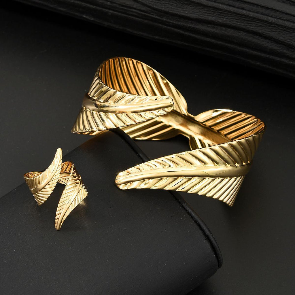 Damen Armreif- und Ringset mit elegantem Blattdesign Shop Nory