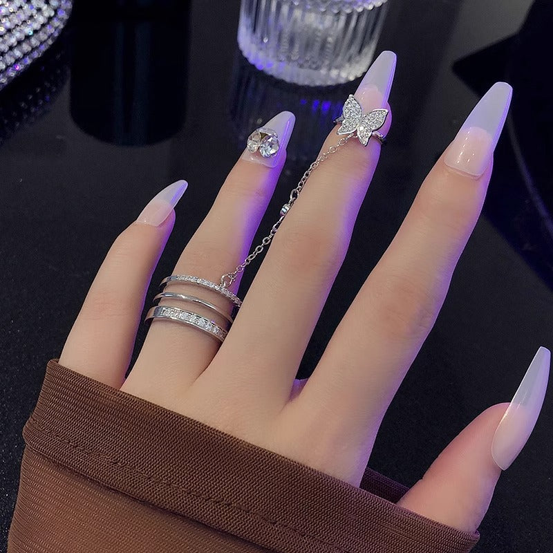 Damen modischer Ring mit funkelndem Schmetterlingsdesign Shop Nory