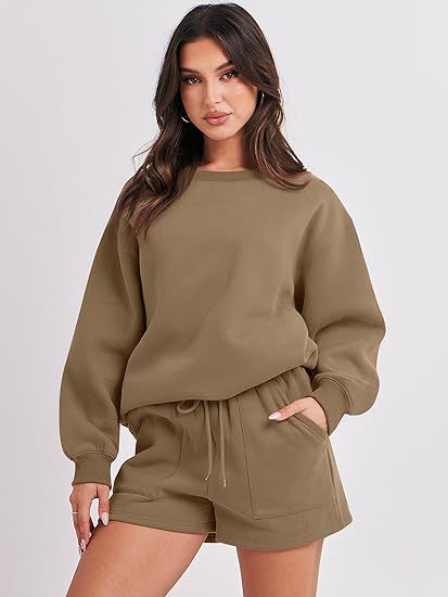 Damen Lässiges Sweatset mit Oversize‑Sweatshirt und hochgeschnittenen Shorts Shop Nory