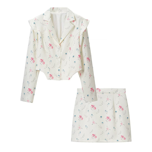 Damen Kurzblazer mit floraler Allover‑Print, taillierter Silhouette und dekorativen Schulterdetails Shop Nory