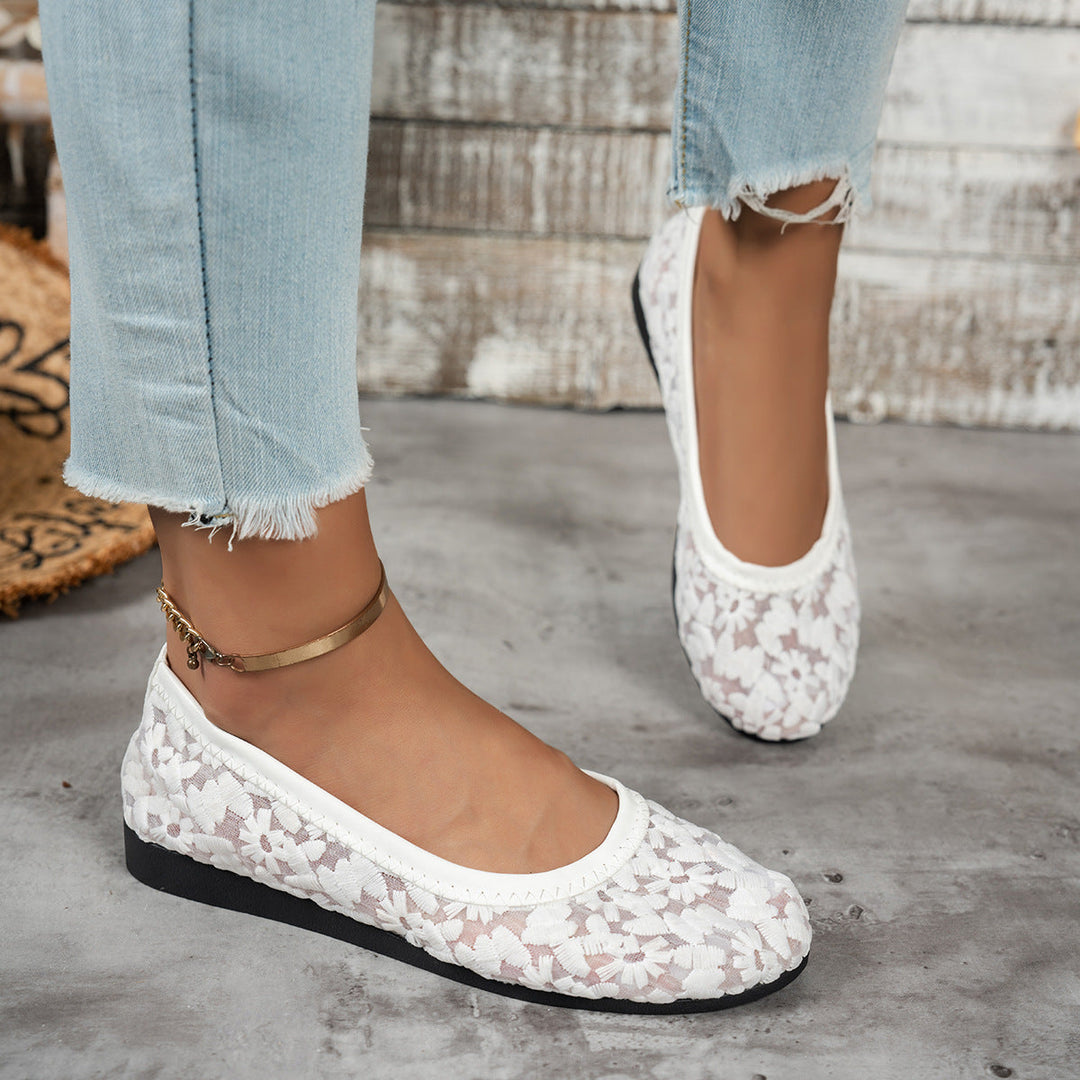 Damen Ballerinas mit zartem Häkelmuster und bequemem Fußbett