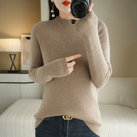 Damen Schmal geschnittener Stehkragenpullover aus leichtem Feinstrick mit feiner Rippenstruktur Shop Nory