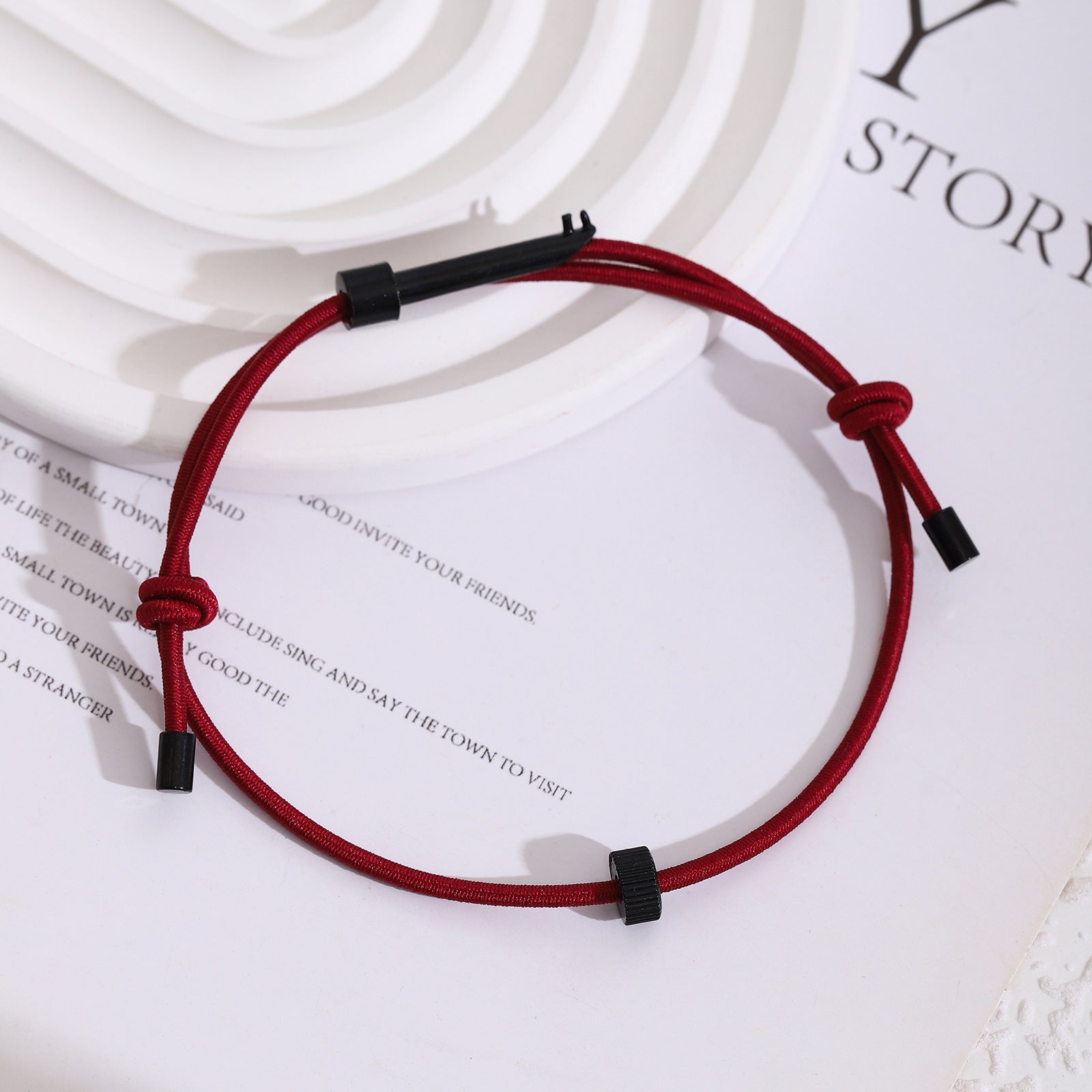 Damen verstellbares und modisches Kordelarmband Shop Nory