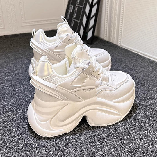 Damen Plateau-Sneaker mit extrem dämpfender Sohle und atmungsaktiver Oberfläche