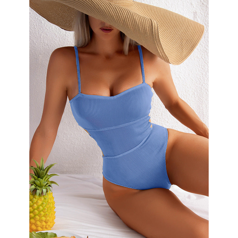 Damen Einteiler Badeanzug mit elegantem Rippendesign und figurschmeichelnder Silhouette
