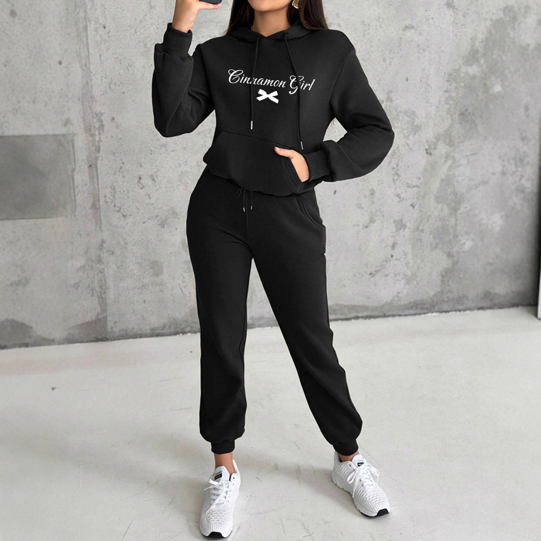 Damen nan Kapuzen-Sweatshirt und Slim-Jogginghose Lounge-Set mit Kängurutasche, gerippten Bündchen und figurbetonter Passform Shop Nory