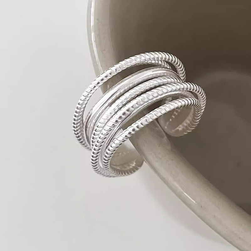 Damenring mit geschichtetem, elegantem Design Shop Nory