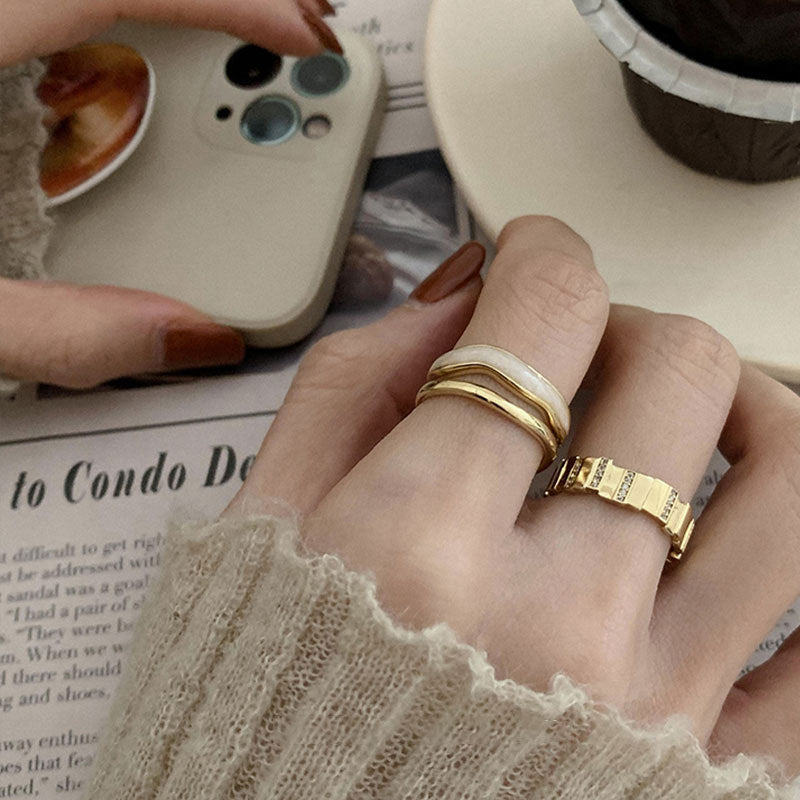 Damenring mit geschwungenem Design und elegantem doppelten Band Shop Nory