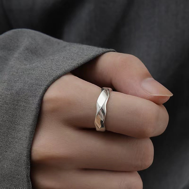 Damen Silberner Ring mit elegantem Wellenmuster Shop Nory