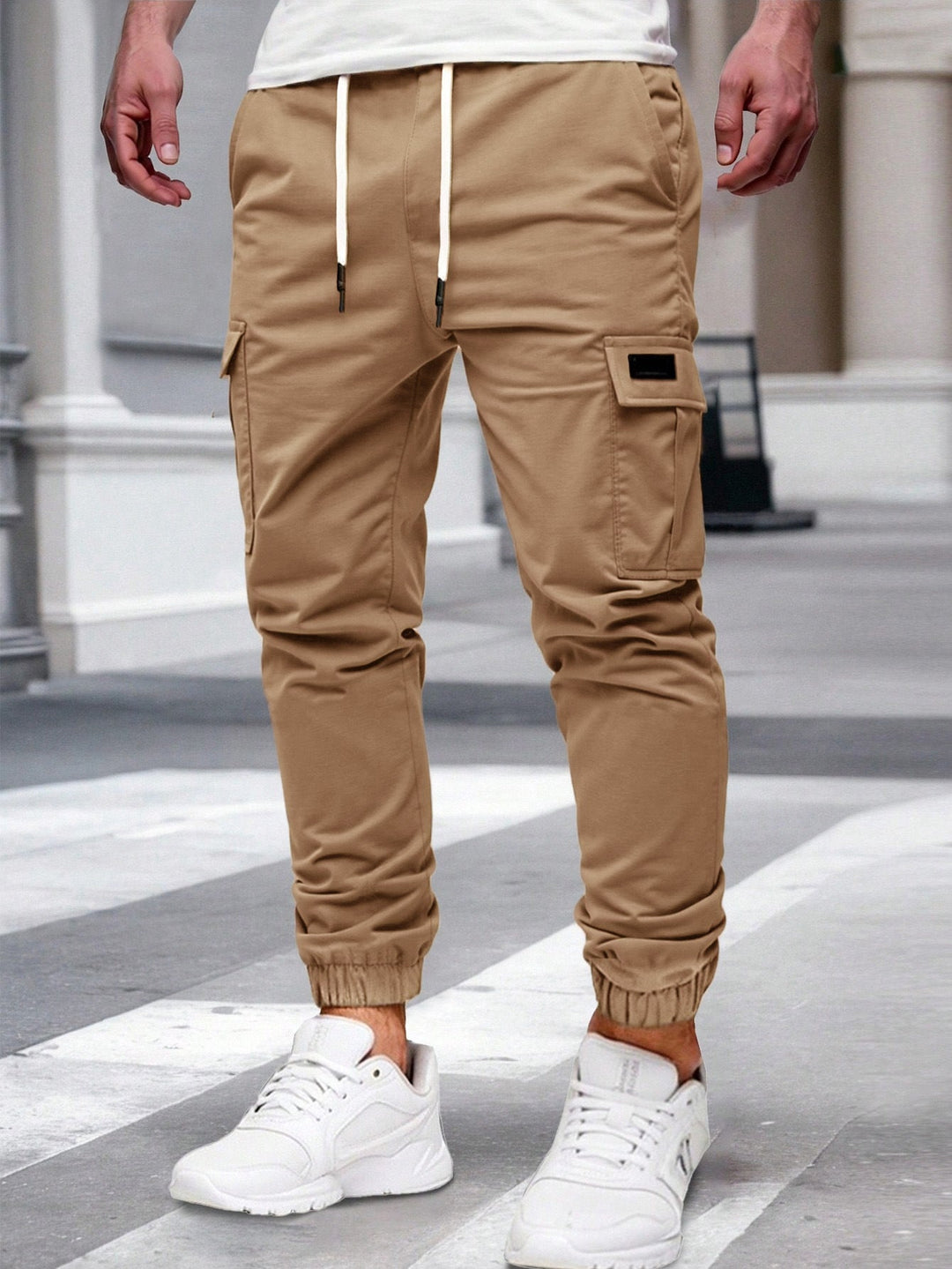 Herren Cargo-Hose mit elastischem Bund und multifunktionalen Taschen